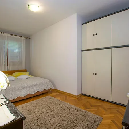 Apartment Rasic Kampor