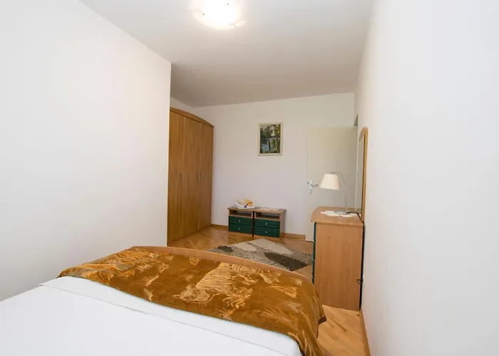 アパート Rasic Palit